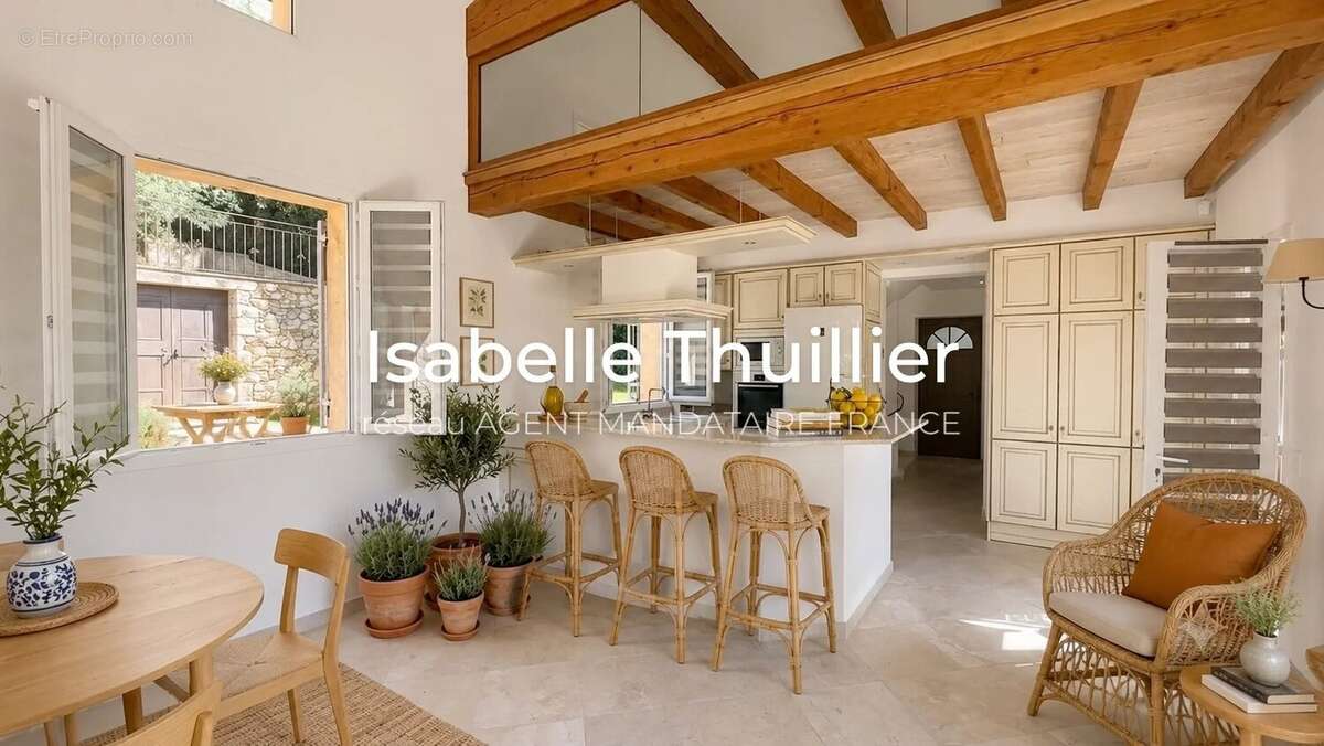 Maison à LA CROIX-VALMER