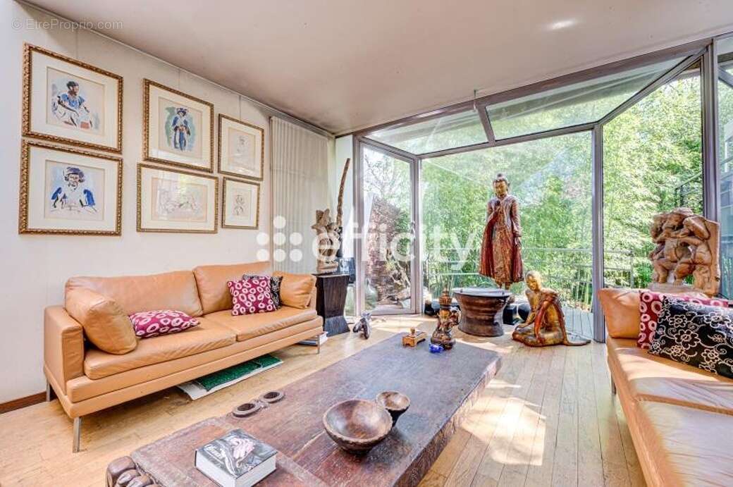 Maison à ISSY-LES-MOULINEAUX