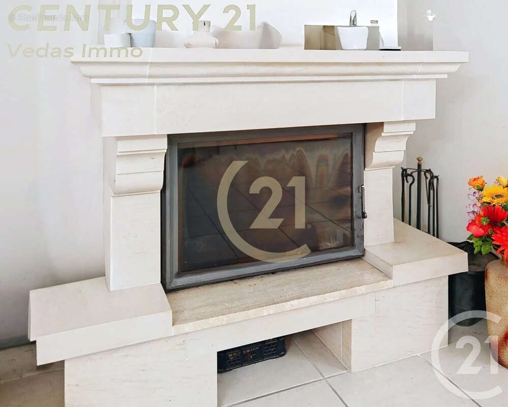 Maison à SAINT-JEAN-DE-VEDAS