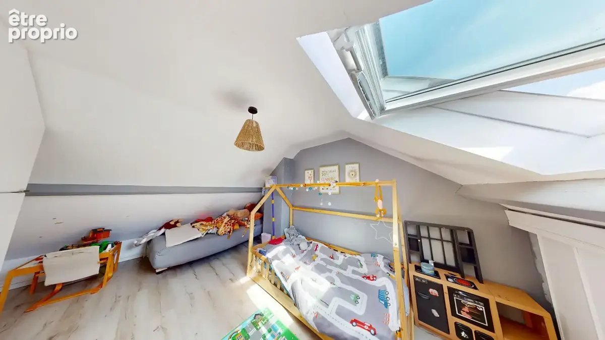 Maison familiale 4 chambres avec sous-sol total - Saint-Soupplets - photo 11