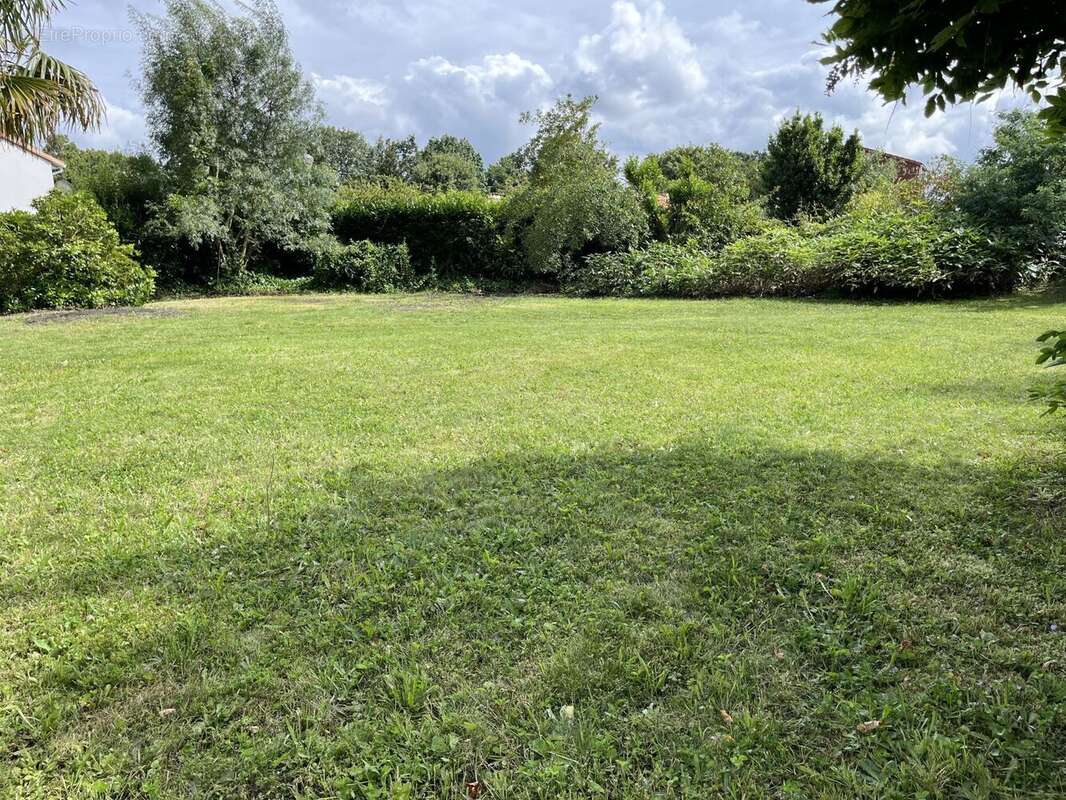 Terrain à bâtir de 569 m² à VERTOU (44) - photo 2