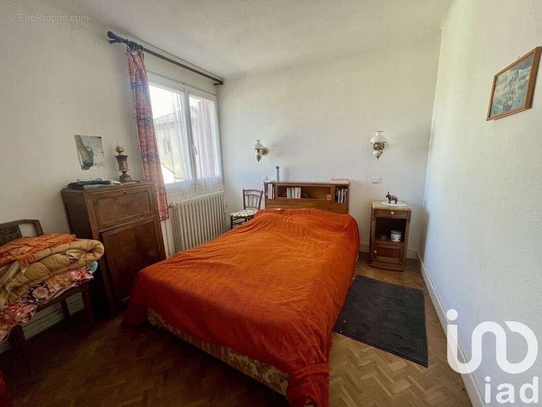 Photo 7 - Appartement à CENAC-ET-SAINT-JULIEN