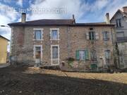 Maison à PIEGUT-PLUVIERS