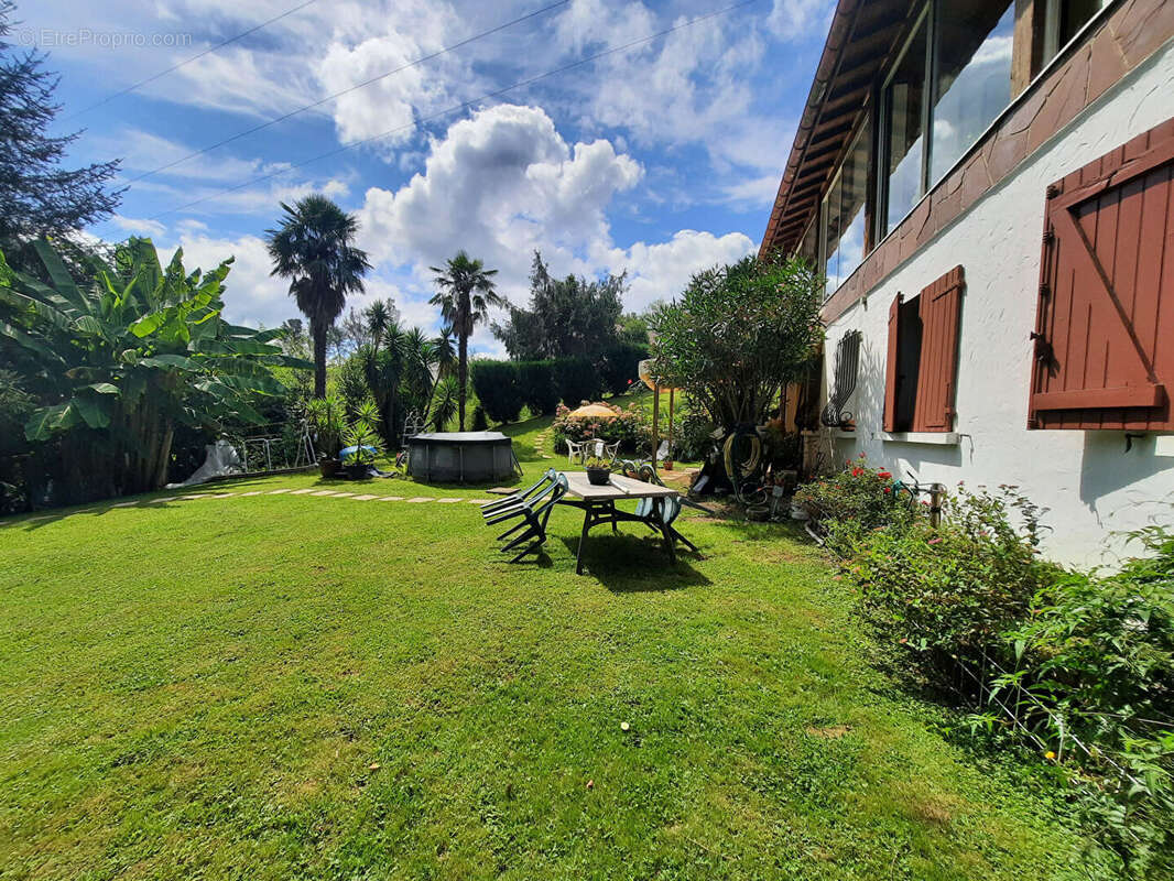 Appartement à URRUGNE