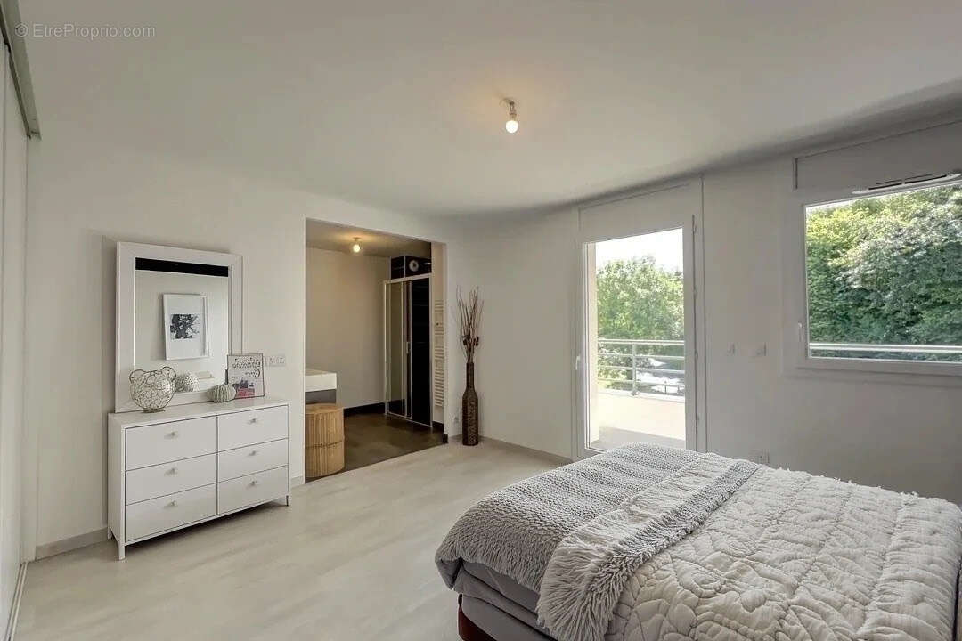 Appartement à EVIAN-LES-BAINS