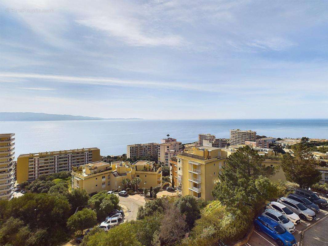 Appartement à AJACCIO