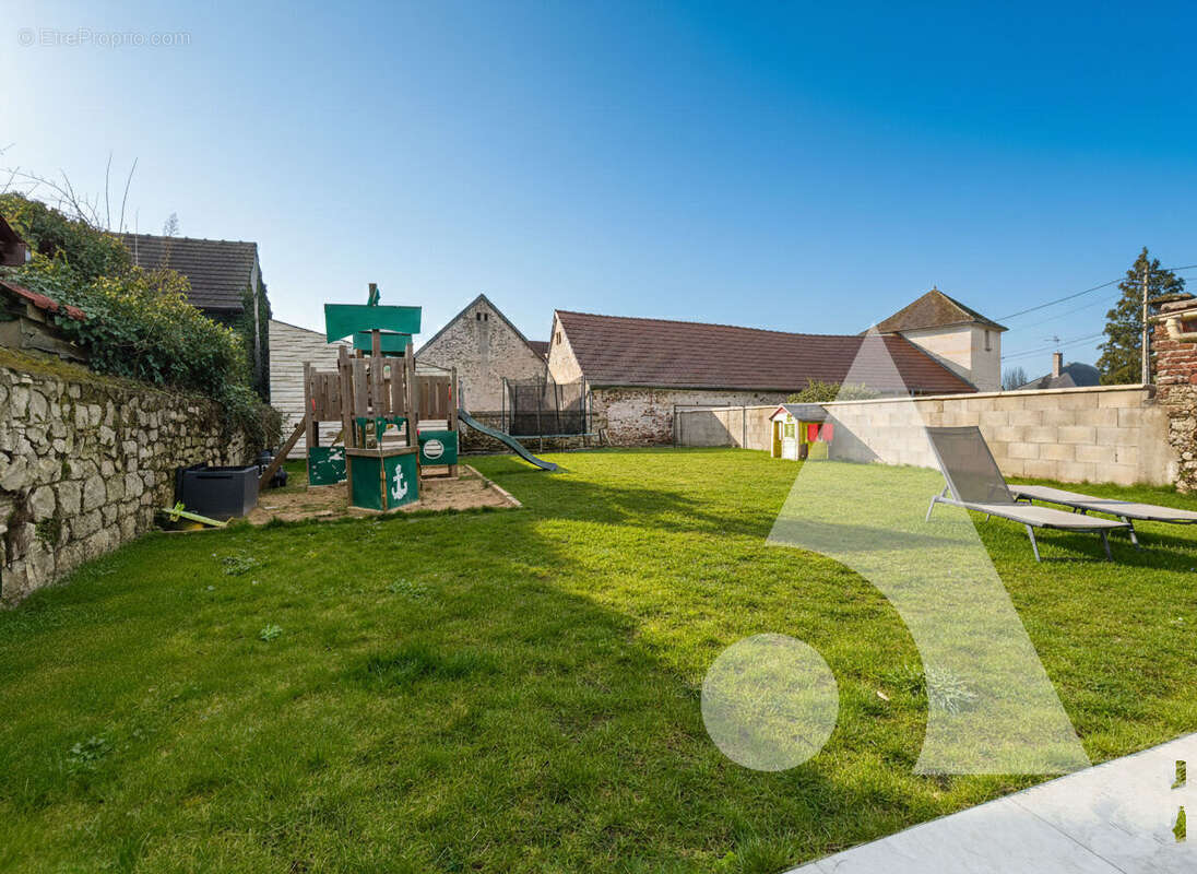 Maison à CREPY-EN-VALOIS