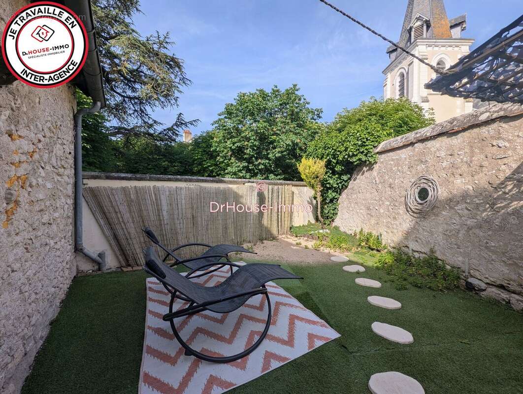 Maison 157 m² à Baccon  - photo 7