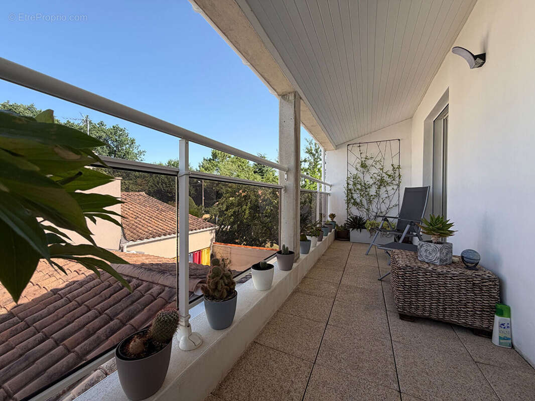 ROYAN - Maison lumineuse de 107 m² avec terrasse et garage - photo 12