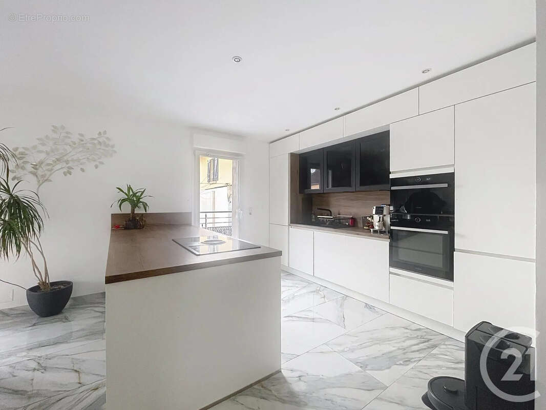 Maison à THAON-LES-VOSGES