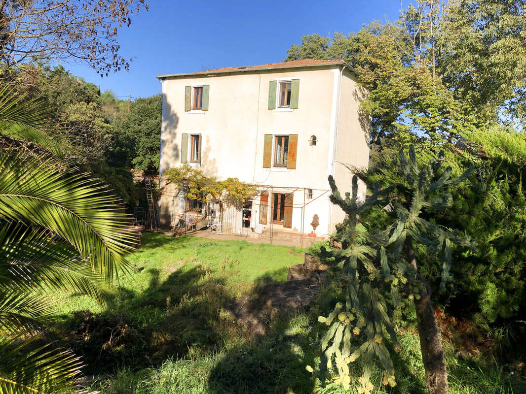 Maison à USCLAS-DU-BOSC