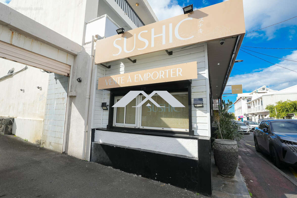 Autre à SAINT-DENIS