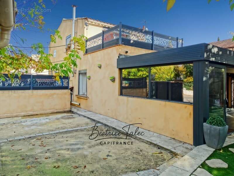 Maison à POURRIERES