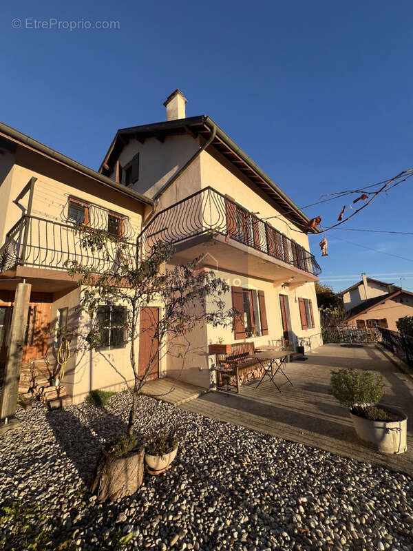Maison à LANCRANS