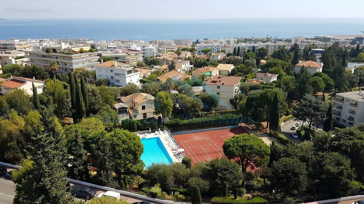 Piscine - Appartement à NICE