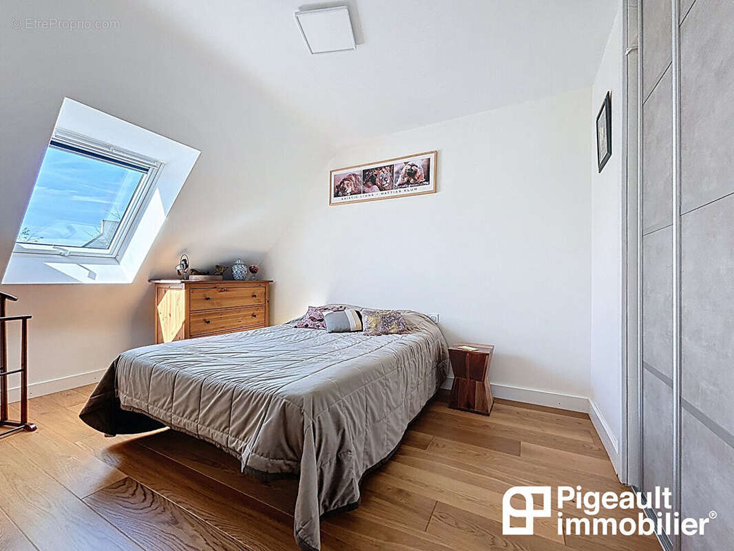Bruz - Golf de Cicé Blossac - 158 m² rénovés - 5 chambres - DPE A - Géothermie -Terrasse sud - Calme - photo 7