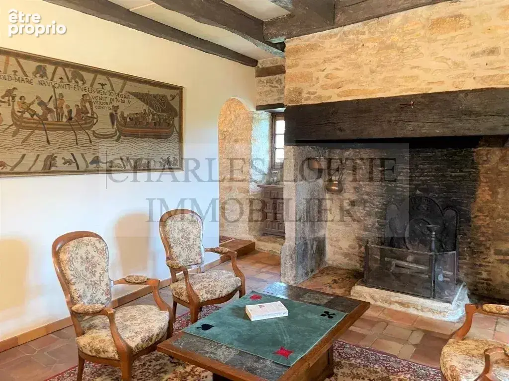 Charme et authenticité pour ce très bel ensemble de bâtiments - photo 10