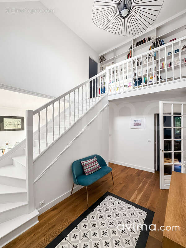 Maison à SAINT-NOM-LA-BRETECHE