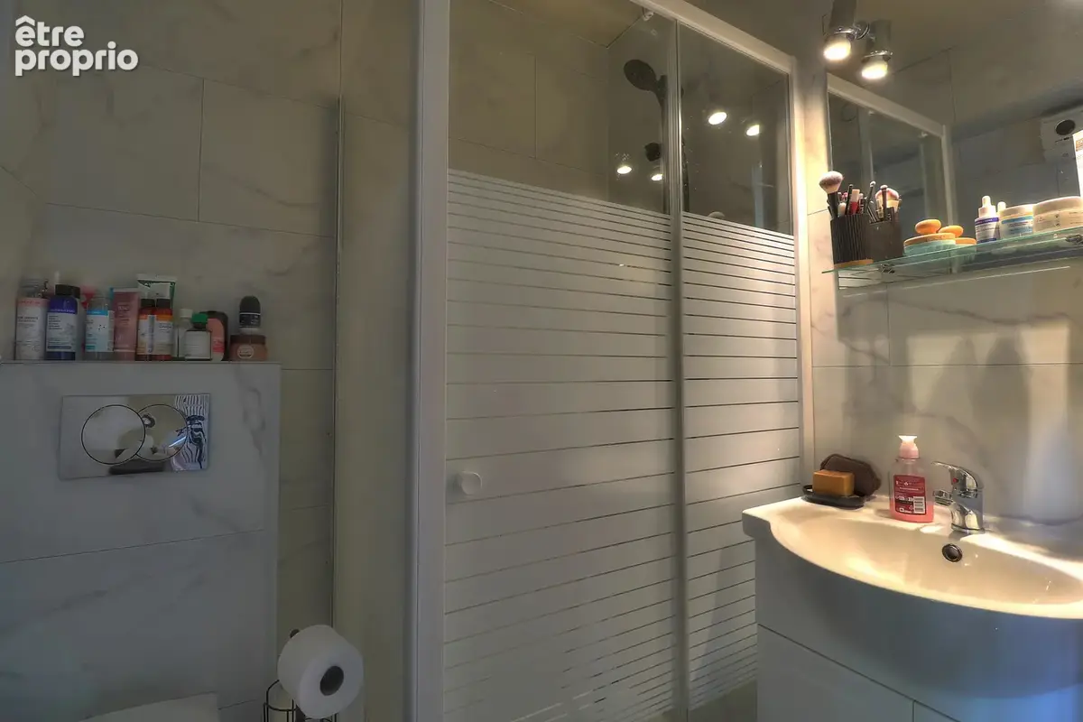Charmant 2 pièces dans résidence avec piscine - photo 22