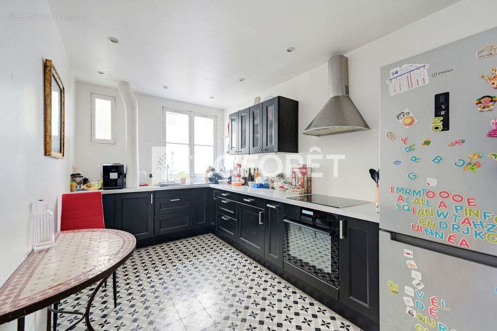 Appartement à PARIS-18E