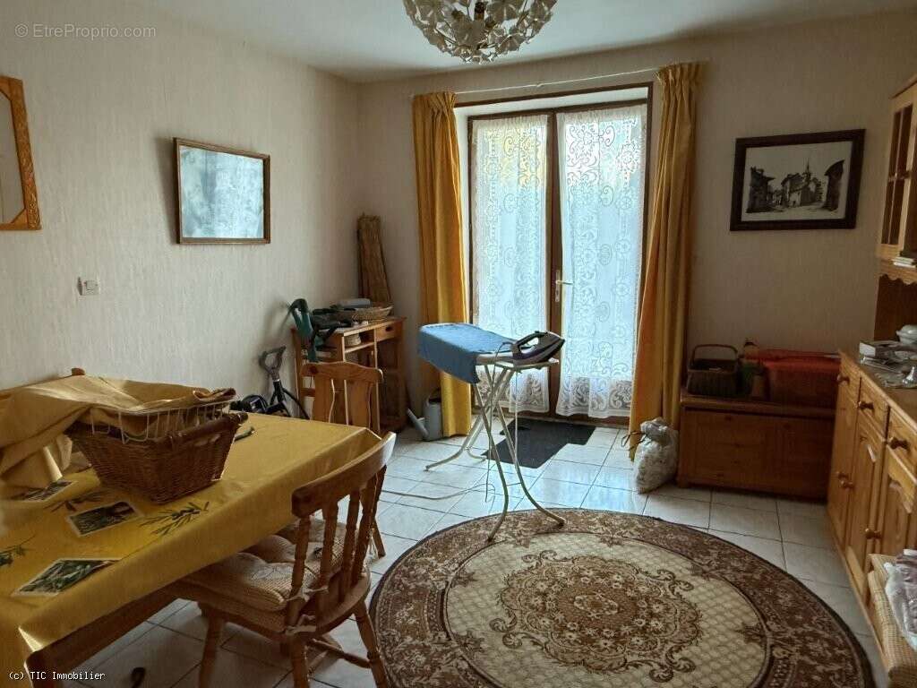Maison à RUFFEC