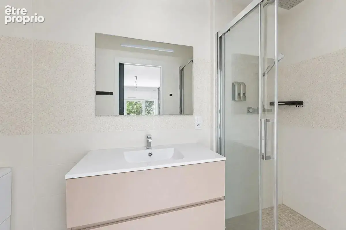 Maison de 6 pièces de 142 m² à Sallebœuf - photo 12