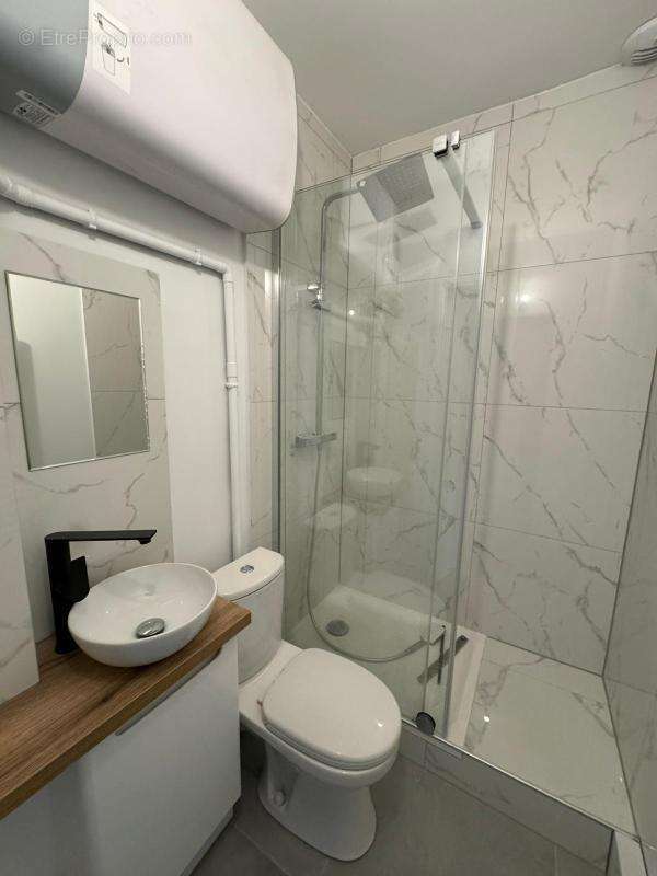 Appartement à PARIS-20E