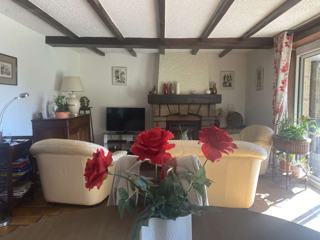 Maison à BUGEAT