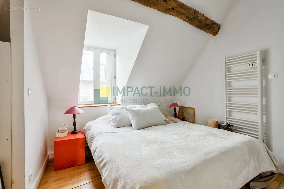 Appartement à PARIS-2E