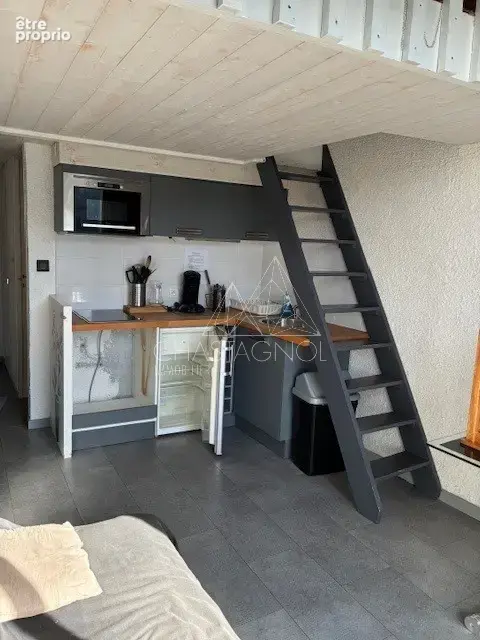 Studio 25 m2 + mezzanine 9 m2 avec balcon   À 400 m des pistes - photo 2