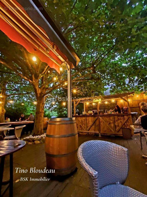 Commerce à CHISSEAUX