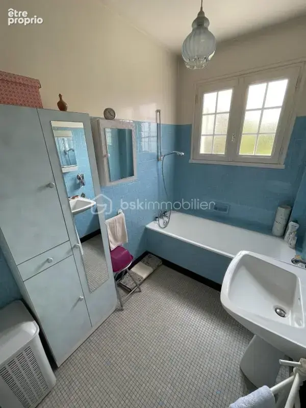 PLOËRMEL CENTRE – Maison familiale 174 m² – 5 chambres – Terrain 1 000 m² divisible et constructible - photo 18