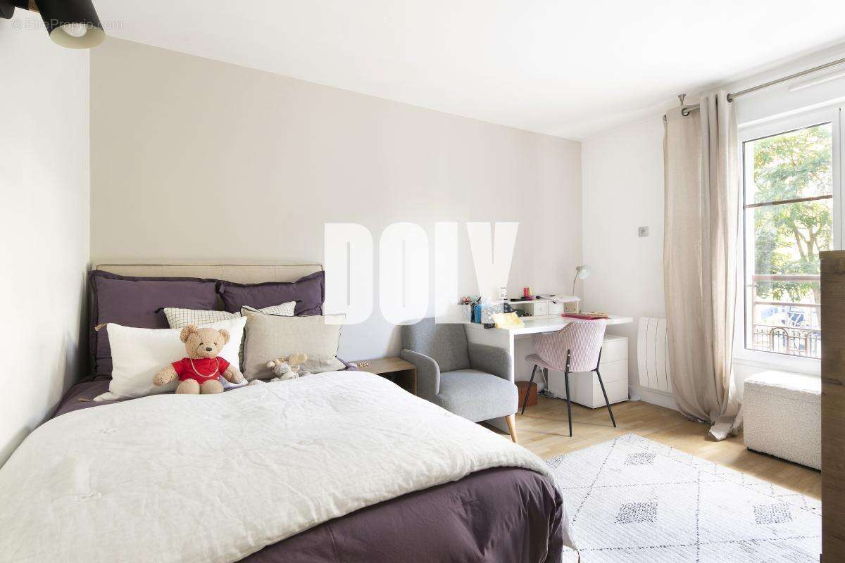 Appartement à LEVALLOIS-PERRET