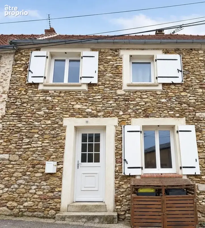 Appartement à CRECY-LA-CHAPELLE