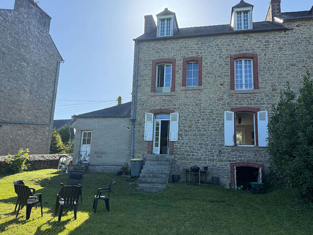 Maison Dinan  centre  4 chambres - photo 13