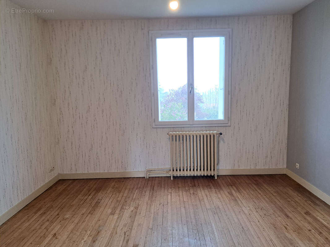 Maison à CHATELLERAULT