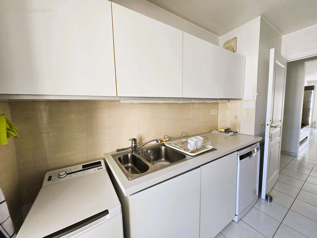 Appartement à MARSEILLE-8E