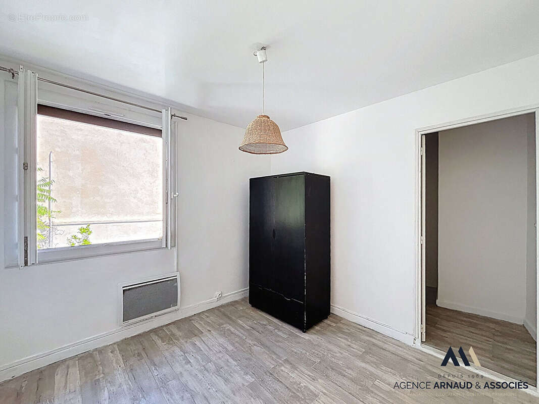 Appartement à SAINT-CYR-SUR-MER
