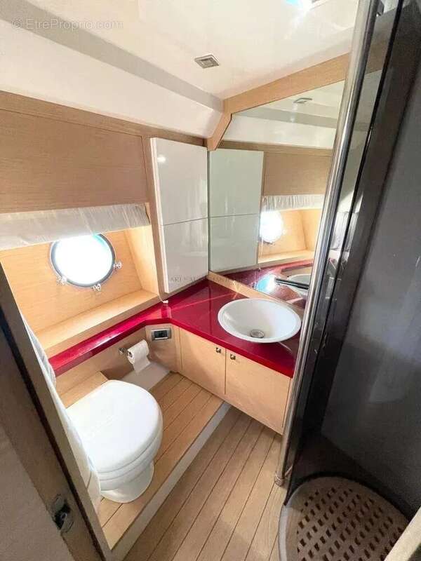 Yacht Sessa C52  Port Canto, Cannes - photo 12