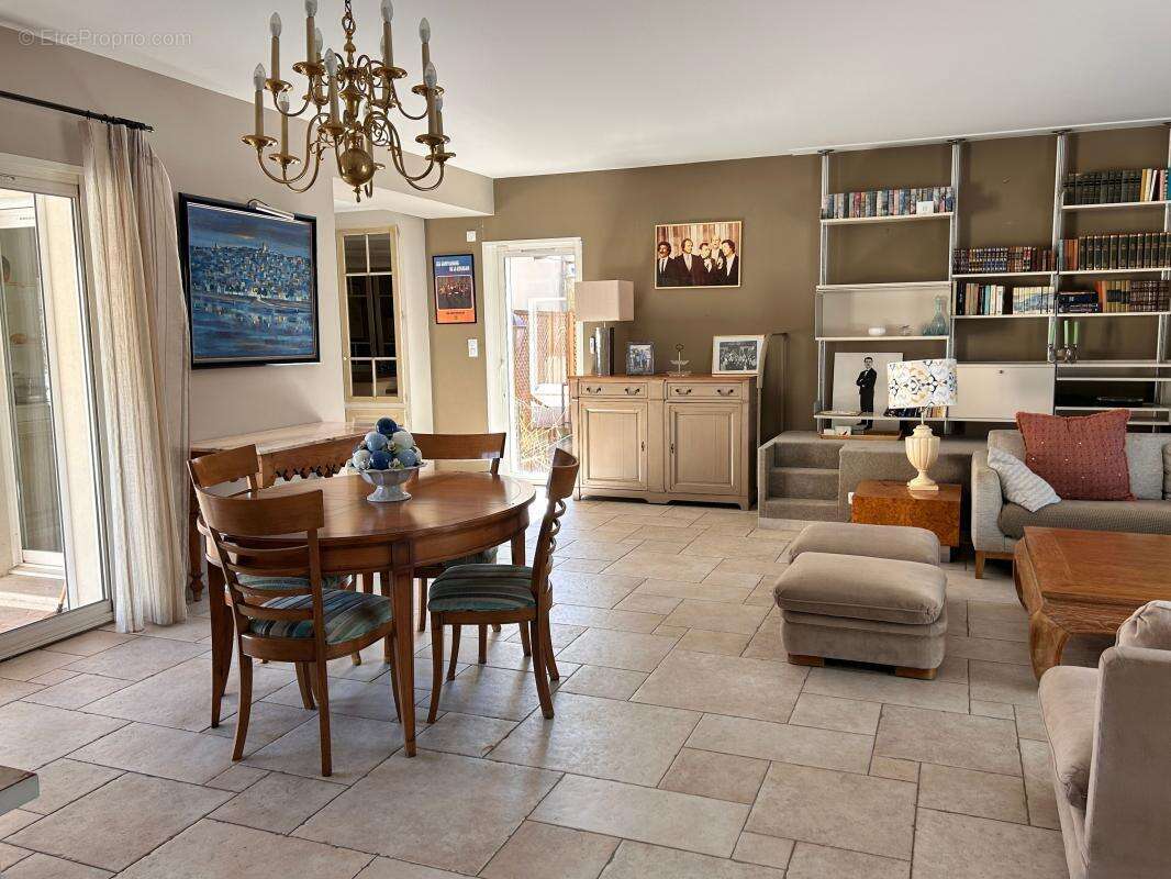 Maison à VAISON-LA-ROMAINE