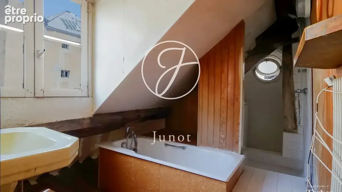 Paris 3e - CARREAU DU TEMPLE / BÉRANGER - Appartement à vendre - 3 pièces - 74,83m² Carrez - 2 chambres - Belle hauteur sous pla - photo 17