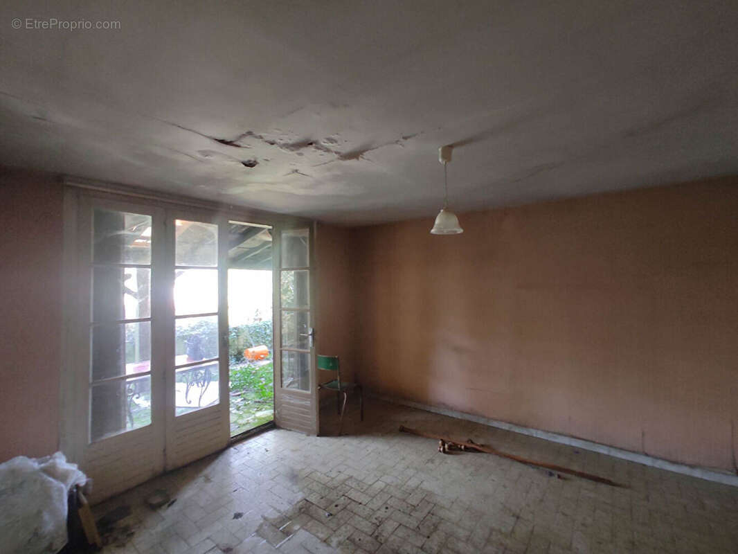 Maison à SAINT-CIERS-DE-CANESSE