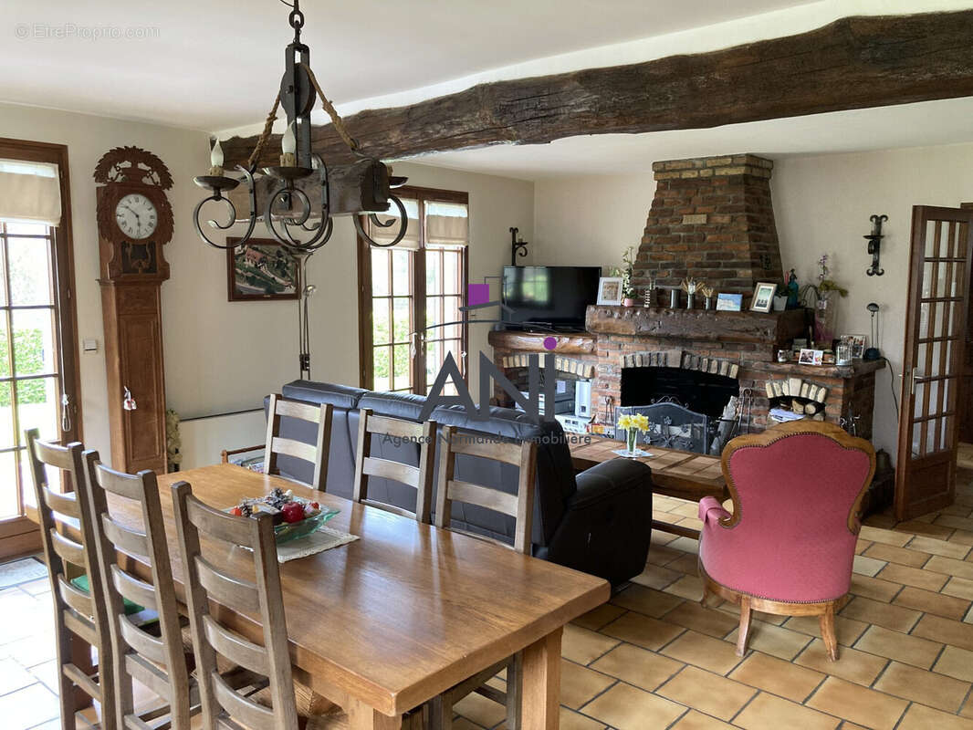 Maison à ROUXMESNIL-BOUTEILLES