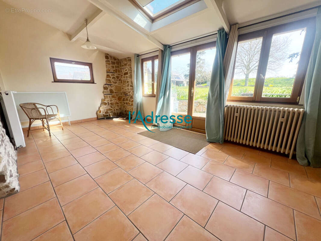 Maison à SAINT-AUBIN-DES-CHATEAUX