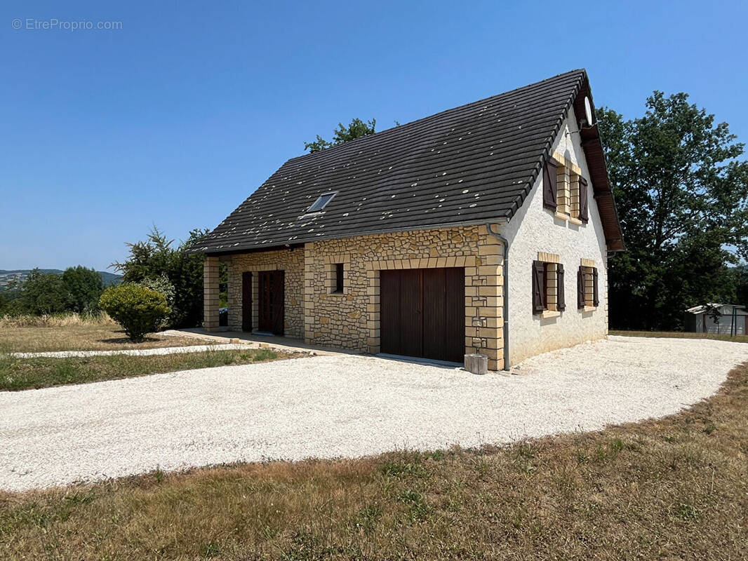 Maison à DONZENAC