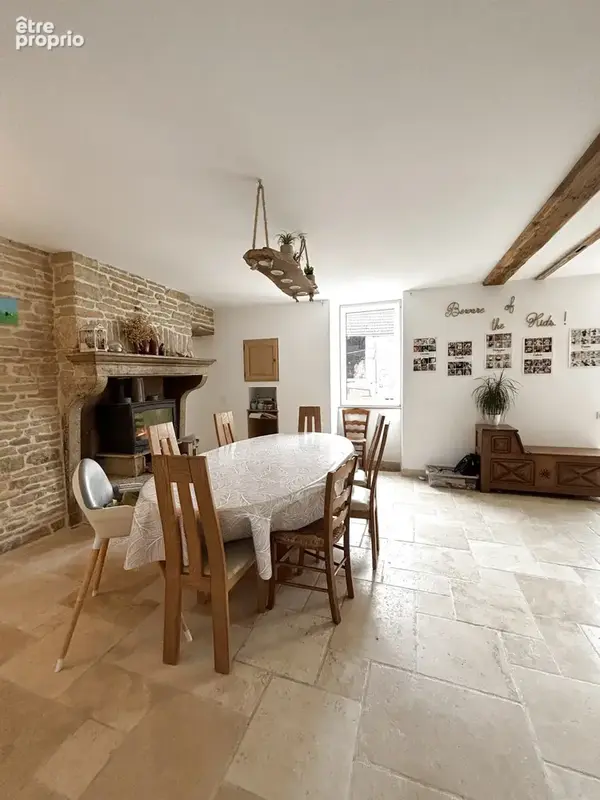Ancien corps de ferme comprenant une demeure de 210m2 avec un terrain 3200M2 et dépendances - photo 5