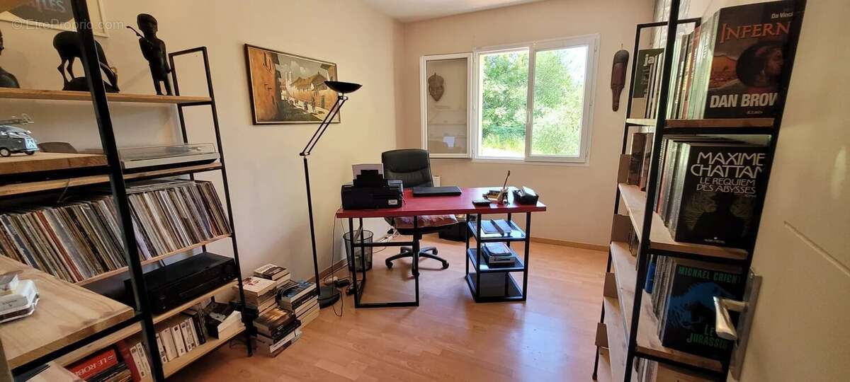 Maison à MONTAIGU-DE-QUERCY