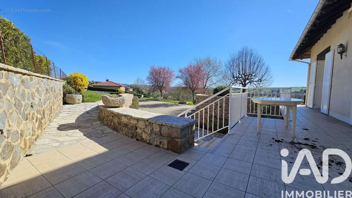 Photo 5 - Maison à SAINT-ETIENNE-DE-MAURS