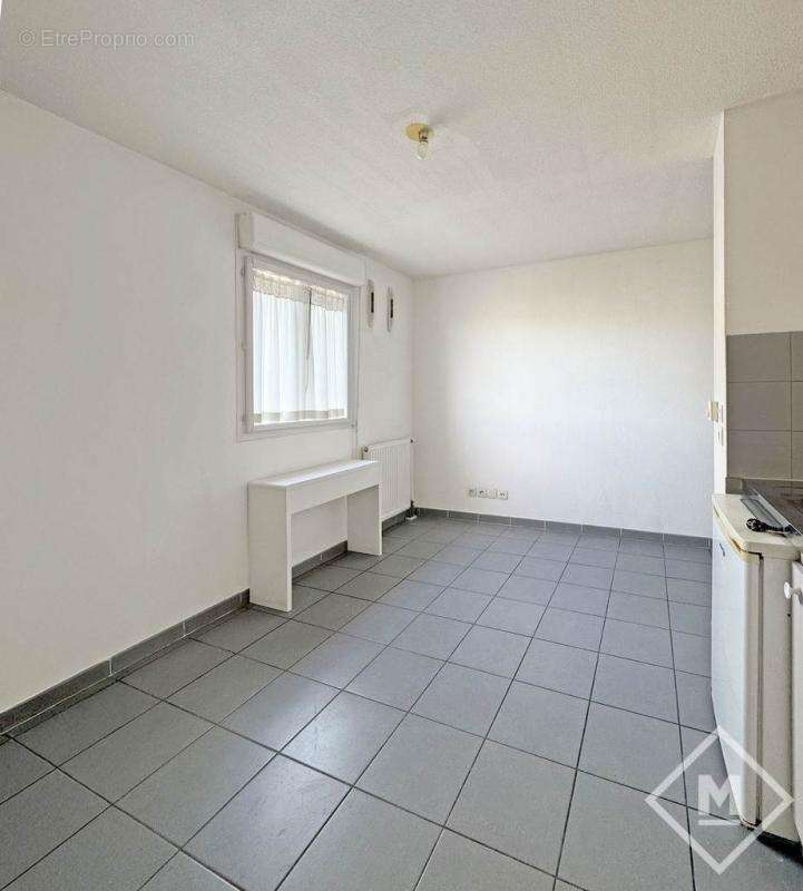Appartement à MARSEILLE-2E