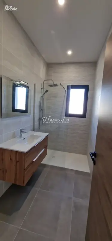 Maison récente Re 2020 de plain pied avec piscine - photo 12